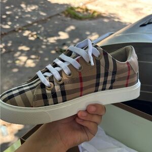 New Burberry shoes women size 35.5